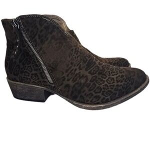 Very‎ G Divine Ankle Boots Womens 8.5 Leopard Print Suede Booties Side Zip Brown